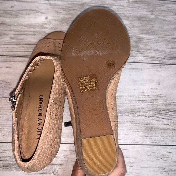 Lucky Brand Tan Shoes Size 6M NWT - Picture 5 of 5